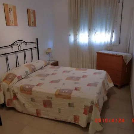 Santa Clotilde Апартаменти *